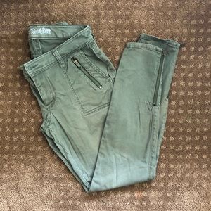 Old navy Rockstar olive green skinny jeans